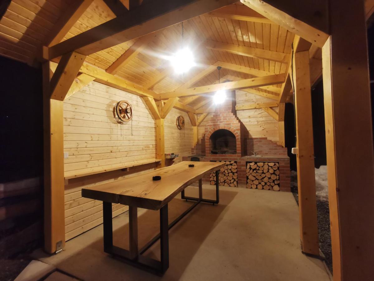 Bear'S Lair Chalet Porumbacu de Sus Esterno foto