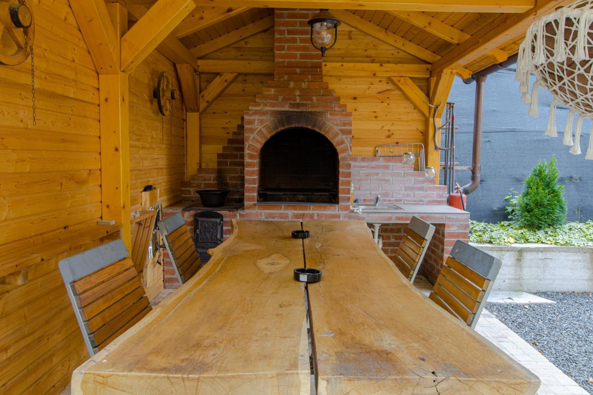 Bear'S Lair Chalet Porumbacu de Sus Esterno foto